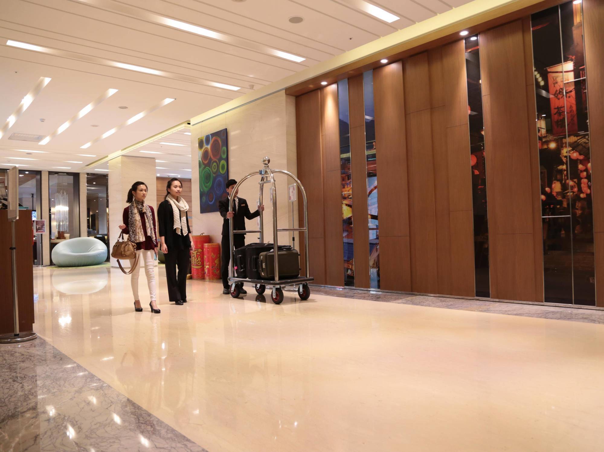 Tao Garden Hotel Таоуан Екстериор снимка