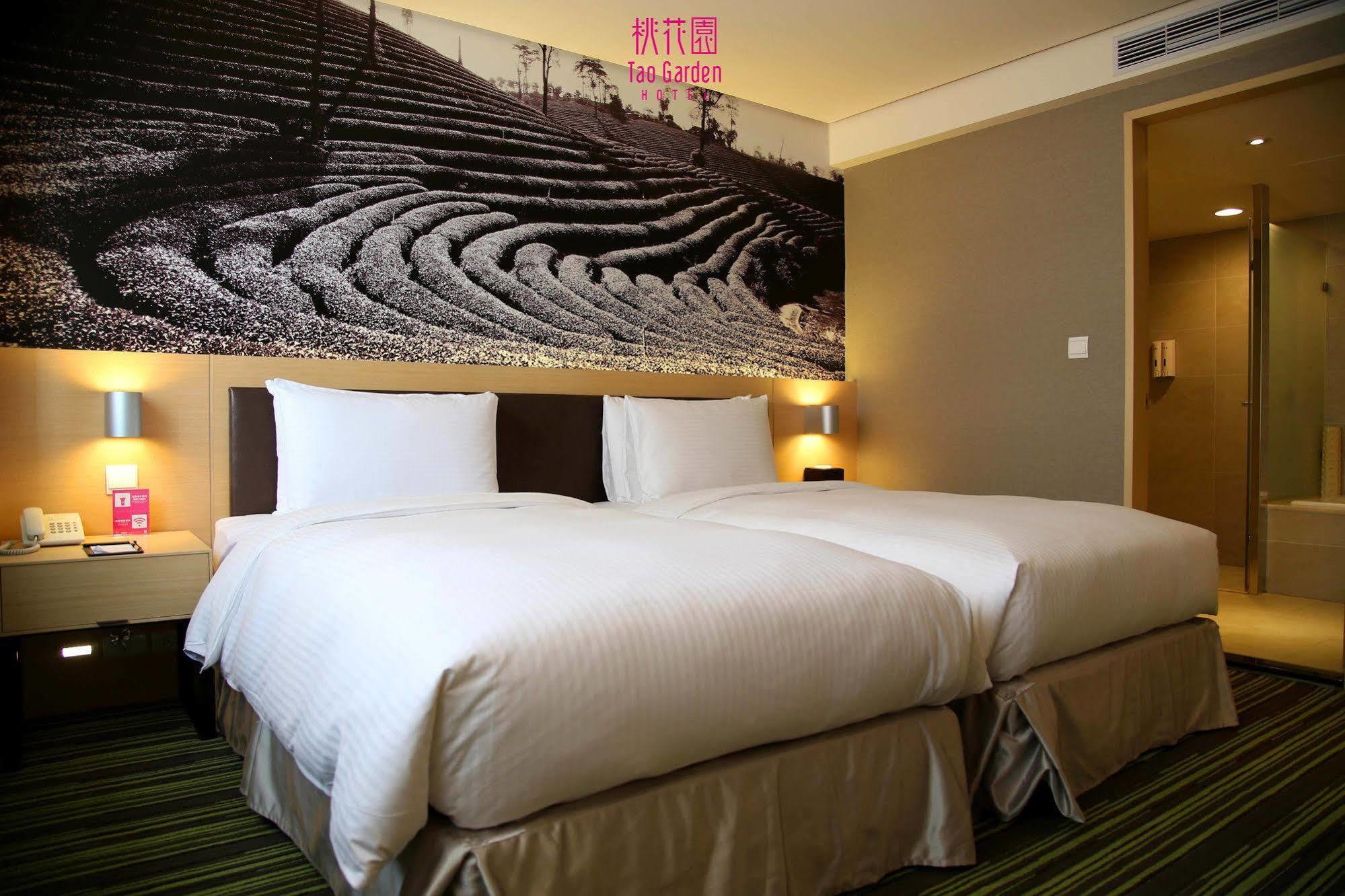 Tao Garden Hotel Таоуан Екстериор снимка